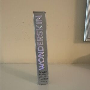Wonderskin Wonder Blading All-Day Lip Stain — Divine